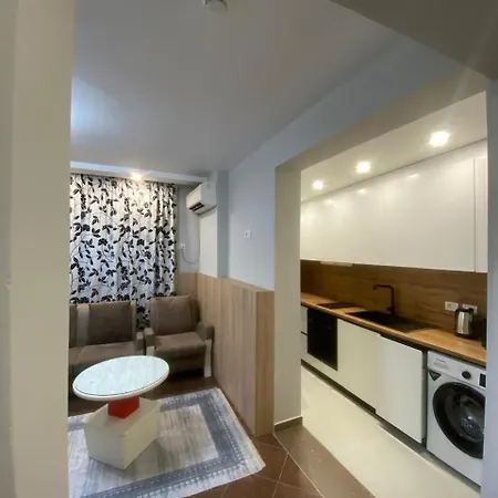 Luander Hotel Tirana